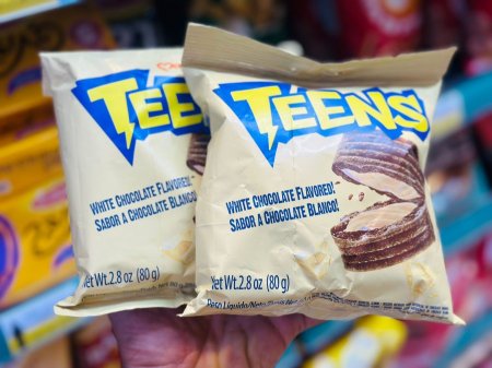 شيبس تينز بحشوة بيضاء كبير